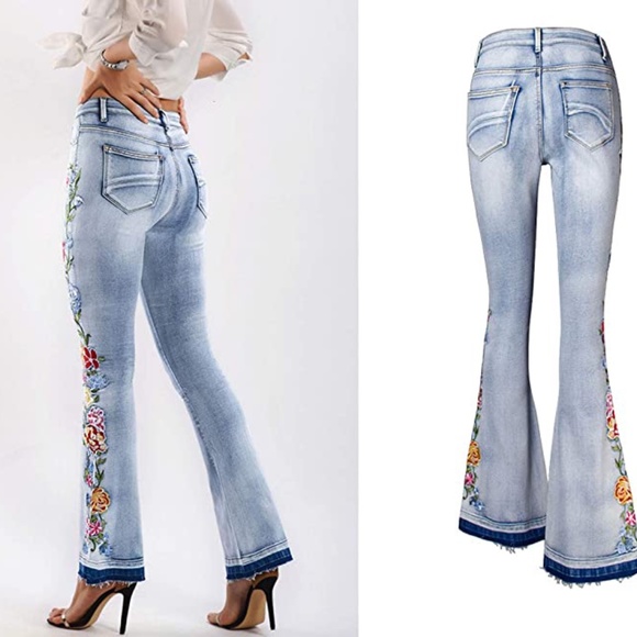 2xHP💝Women’s Embroidered High Rise Flared Jeans sz large - Picture 2 of 7